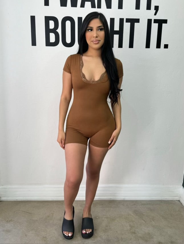 Talk it over romper ( brown